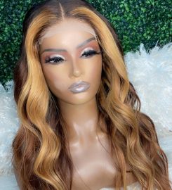 Head Turners Beauty & Extension bar