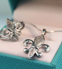 Betty White Jewelers